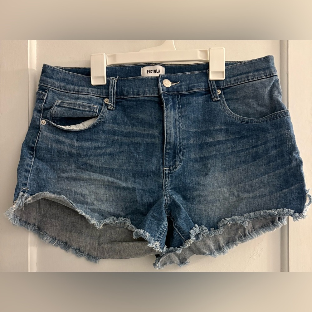 Pistola Sonya Tulip Hem Fray Shorts Size 32 (P4057JFK)